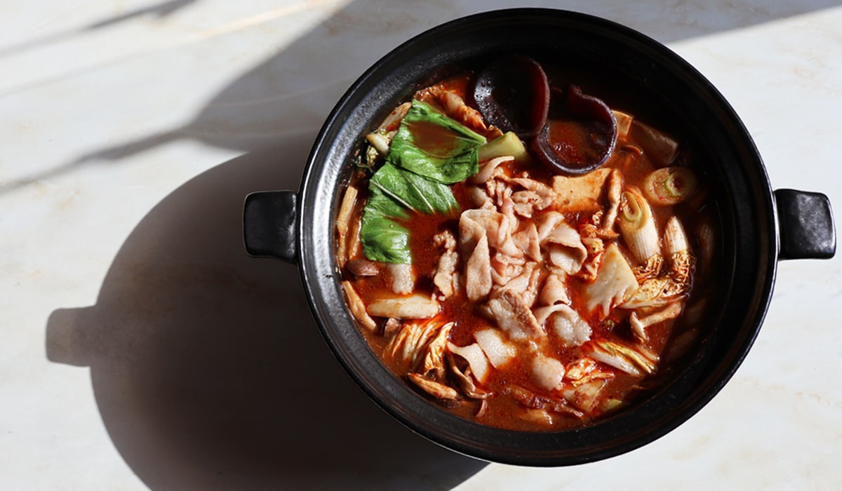 お取り寄せグルメ】お家で薬膳火鍋！18種類の和漢スープのお味は？ | MULTIPS